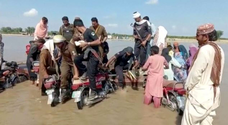 পাঞ্জাবে বরযাত্রীবাহী নৌকাডুবে ২০ জনের মৃত্যু