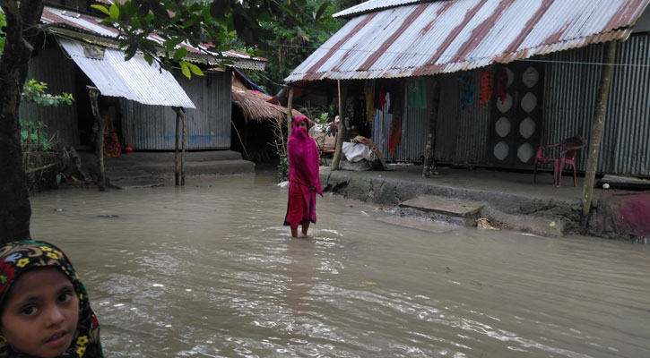 ৫ দিনের জোয়ারে ক্ষতিগ্রস্ত ভোলার শতাধিক পুকুর-ঘের