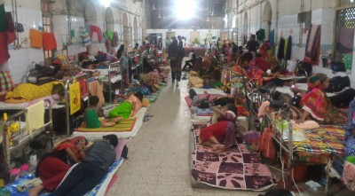 ‘ঢামেকের ওয়ার্ডে কর্মরতদের আগে জরুরি চিকিৎসা দরকার’