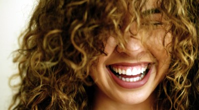 হাসিতে সুখ-সুস্থতা