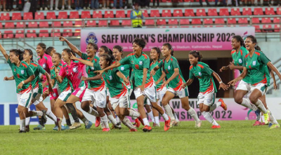 ভারতকে হারিয়ে পছন্দের খাবার পাচ্ছেন সাবিনা-কৃষ্ণারা