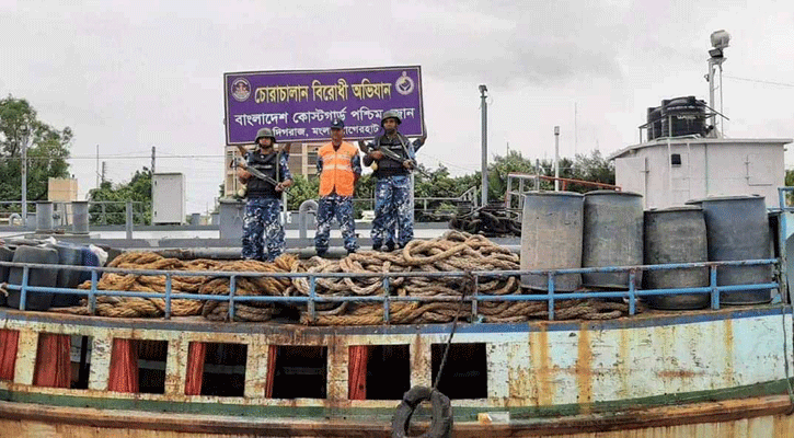 সাড়ে ৫ হাজার লিটার ডিজেলসহ ট্রলার জব্দ