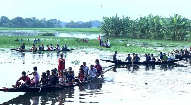 আলফাডাঙ্গায় ঐতিহ্যবাহী নৌকাবাইচ