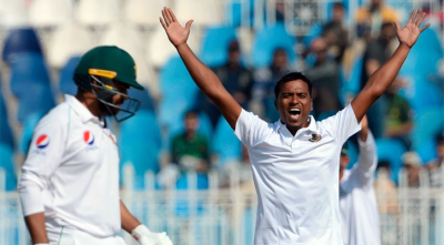 টেস্ট ক্রিকেটকে বিদায় বলে দিলেন রুবেল