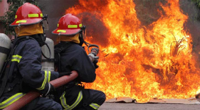 রাজধানীর তেজকুনিপাড়ায় লেপ-তোষকের দোকানে আগুন