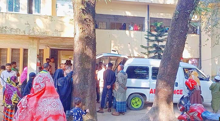 দুর্গাপুরে ট্রাক-মোটরসাইকেল সংঘর্ষে নিহত ১, আহত ৩