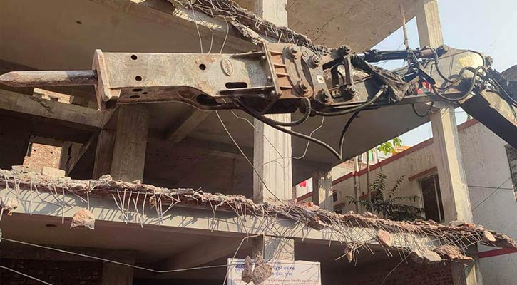 সিদ্ধিরগঞ্জে নকশা বহির্ভূত ভবন নির্মাণে ১১ লাখ টাকা জরিমানা