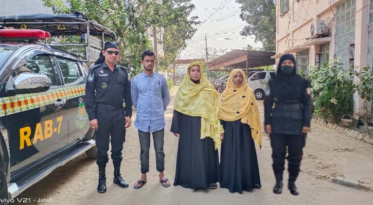 ফেনীতে ৩ মাদককারবারির কাছে মিলল ১২ হাজার ইয়াবা  