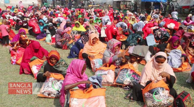 নওগাঁয় ৫০০ অসহায় পরিবার পেল শীতবস্ত্র