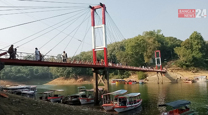 নতুন বছরে পর্যটকদের ডাকছে রাঙামাটি