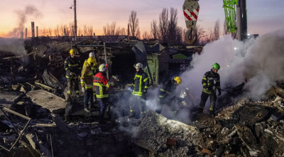 নতুন বছরের শুরুতেই রুশ হামলায় কেঁপে উঠল কিয়েভ
