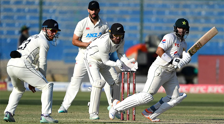 হেনরি-এজাজের রেকর্ড জুটির পর ইমামের লড়াই