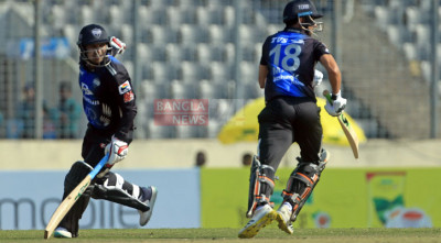 রনি-মালিকের ব্যাটে রংপুরের লড়াকু পুঁজি