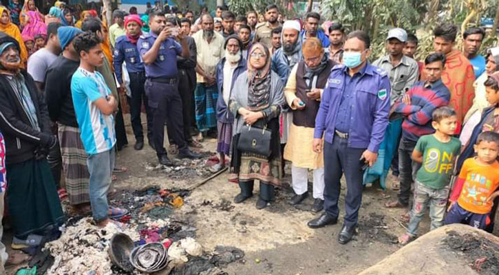 রাতের আগুনে ঘরসহ পুড়লেন বৃদ্ধাও