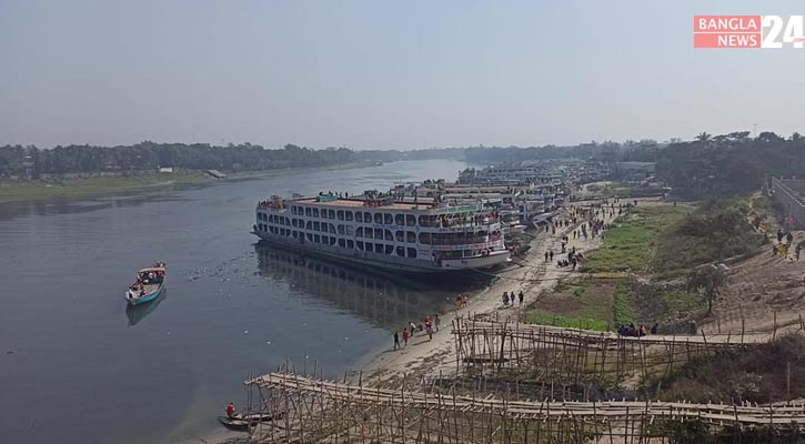 যানজট এড়াতে লঞ্চে চড়ে প্রধানমন্ত্রীর সমাবেশে নেতাকর্মীরা