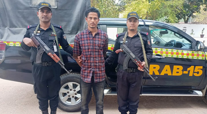 আরসা সদস্যসহ ২ রোহিঙ্গা গ্রেফতার