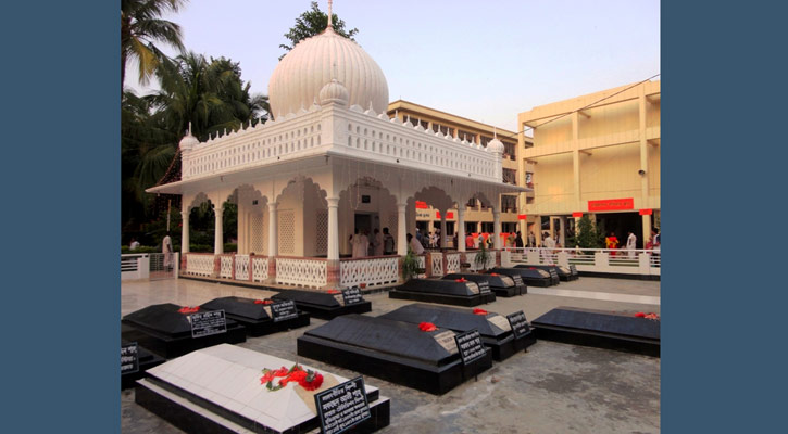 শনিবার ছেঁউড়িয়ায় বসছে সাধুর হাট