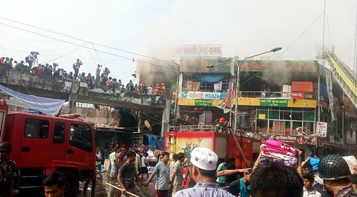 ২০১৬ সালেই ‘ঝুঁকিপূর্ণ’ ঘোষণা করা হয় আগুন লাগা ভবনটি