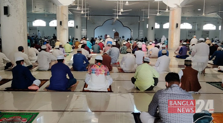 ঈদে বসুন্ধরা আবাসিক এলাকায় ছয় জামাত
