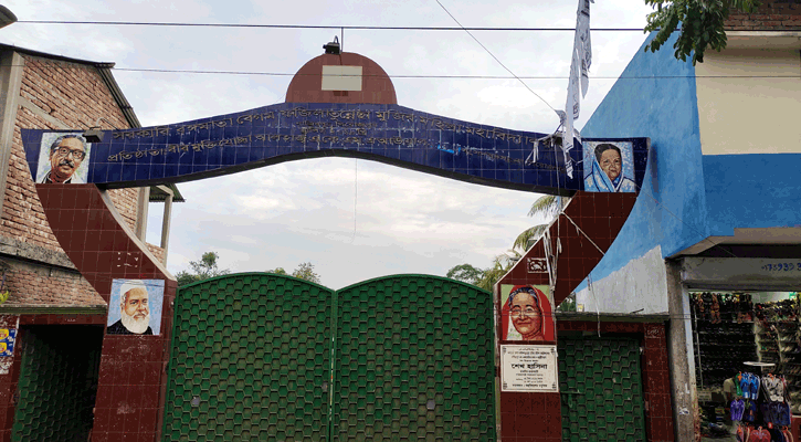 নাজিরপুরে দাখিল পরীক্ষার ২ কেন্দ্র বাতিল, সচিবকে অব্যাহতি