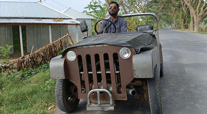 ‘ভিলেজ পাজেরো’ বানিয়ে তাক লাগালেন ৫ম শ্রেণি পাস রাজিব