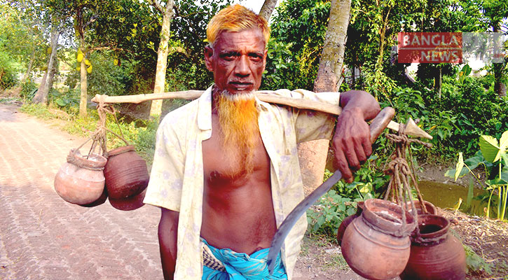 কাকিলাদহের তালগাছে আড়াই কোটি টাকার রস!