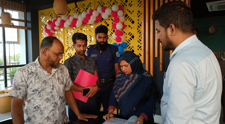 কাঁচা ও রান্না করা মাংস একত্রে রাখায় রেস্টুরেন্ট মালিককে জরিমানা