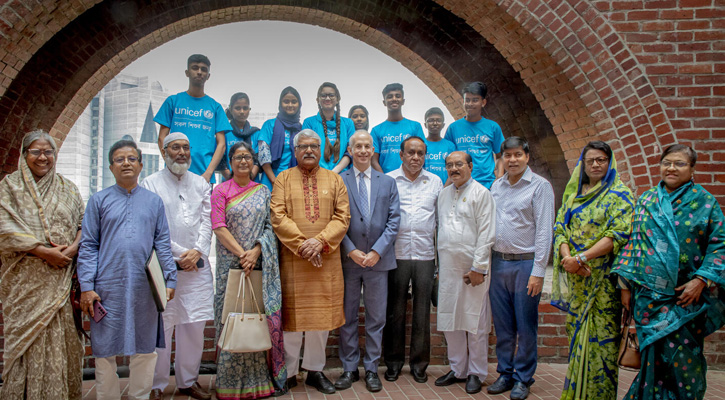 বাজেটে শিক্ষা-স্বাস্থ্যে বরাদ্দ সুরক্ষিত রাখতে শিশুদের আহ্বান