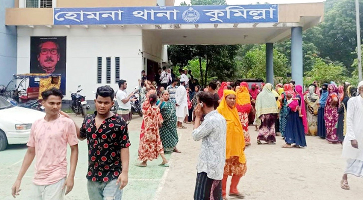 একই রশিতে ঝুলছিল মা-ছেলের নিথর দেহ