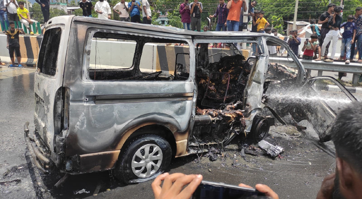 ভাঙ্গায় অ্যাম্বুলেন্স দুর্ঘটনা, এখনও পরিচয় মেলেনি নিহত যাত্রীদের