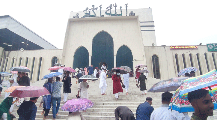 বায়তুল মোকাররমে সবগুলো ঈদের জামাত সম্পন্ন