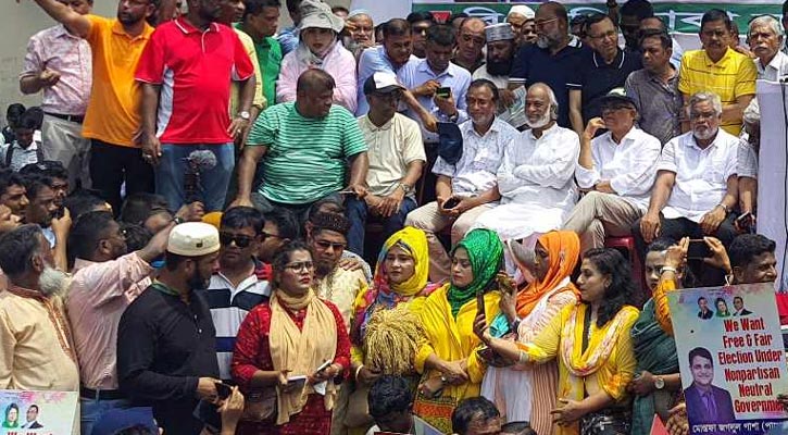 আ. লীগ জনগণের সরকার, এই দাবি মিথ্যা প্রমাণিত: মঈন খান