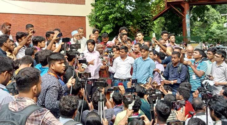 বুয়েট শিক্ষার্থীদের নাশকতার পরিকল্পনার অভিযোগ বানোয়াট, দাবি অভিভাবকদের   