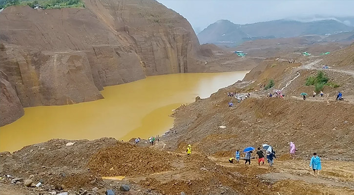 মিয়ানমারে পাথর খনিতে ভূমিধসে ৩২ জন নিহত