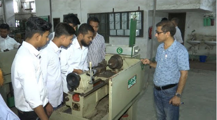 কারিগরি শিক্ষার বেশির ভাগ কোর্স বাজার চাহিদা পূরণ করতে পারছে না