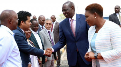 স্কয়ার ফার্মাসিউটিক্যালসের কারখানা পরিদর্শনে কেনিয়ার প্রেসিডেন্ট