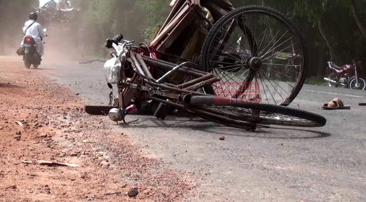 নীলফামারীতে পিকআপভ্যানের ধাক্কায় নির্মাণ শ্রমিক নেতা নিহত