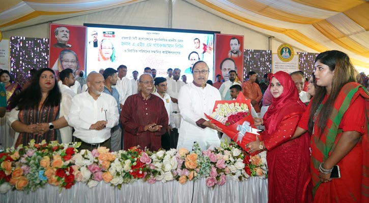 তৃতীয়বারের মতো মেয়রের দায়িত্ব নিলেন লিটন