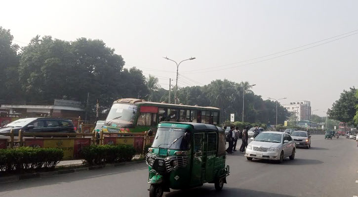 সড়কে নেই অবরোধের প্রভাব, যান চলাচল স্বাভাবিক