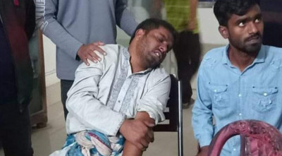 গাইবান্ধায় স্বতন্ত্র প্রার্থীর গাড়ি-বহরে হামলা