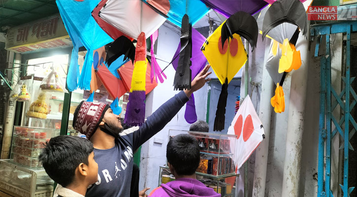 ঐতিহ্যবাহী উৎসব ঘিরে জমে উঠেছে ঘুড়ি-নাটাই কেনাবেচা