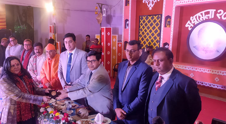 মহাকবি মধুসূদন পদক পেলেন সুহিতা সুলতানা