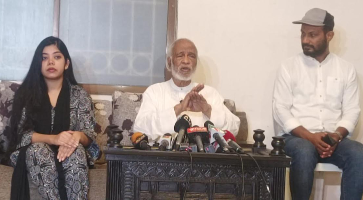 সরকার সর্বক্ষেত্রে ব্যর্থ হয়েছে: মঈন খান