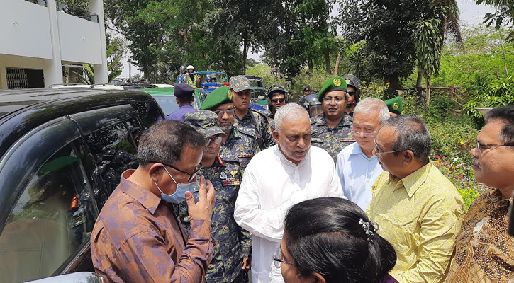 কোনো অস্ত্রধারী সন্ত্রাসীকে ছাড় দেওয়া হবে না: স্বরাষ্ট্রমন্ত্রী