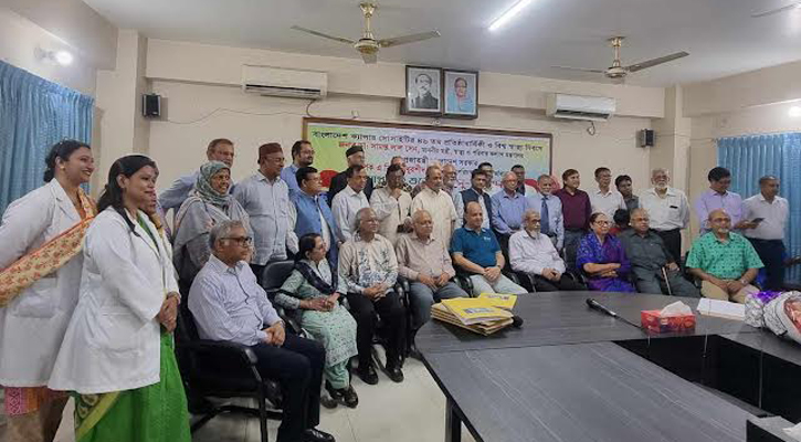 ক্যানসার সোসাইটি হাসপাতাল ও ওয়েলফেয়ার হোম পরিদর্শন করলেন স্বাস্থ্যমন্ত্রী