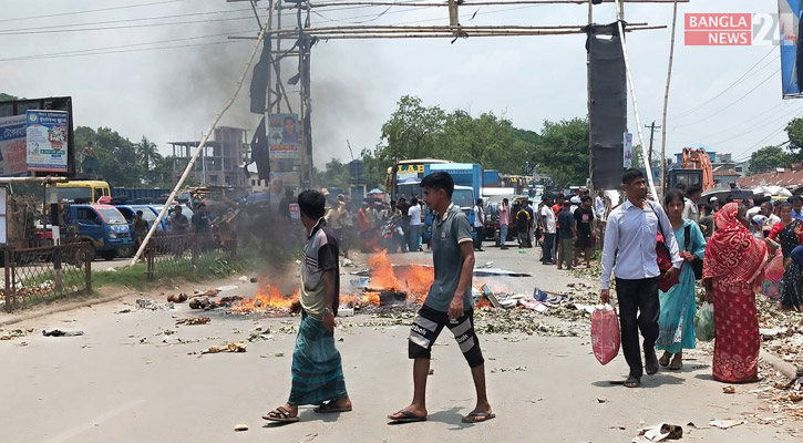 রাজৈরে অবৈধ স্থাপনা উচ্ছেদ, প্রতিবাদে ঢাকা-বরিশাল মহাসড়ক অবরোধ