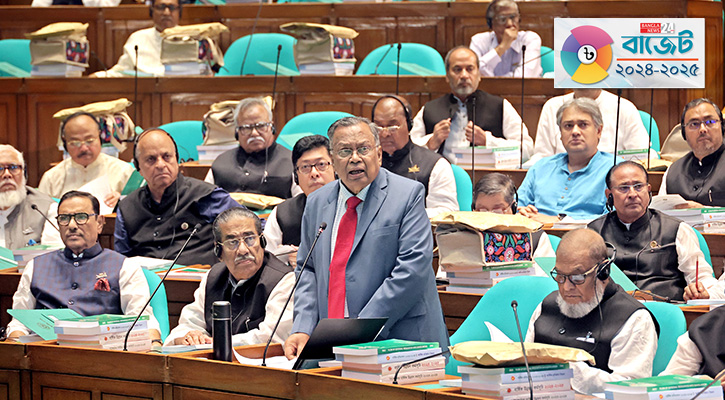 স্মার্ট অর্থনীতির সুফল পৌঁছে দিতে অবকাঠামোগুলোয় জোর দেওয়া হয়েছে