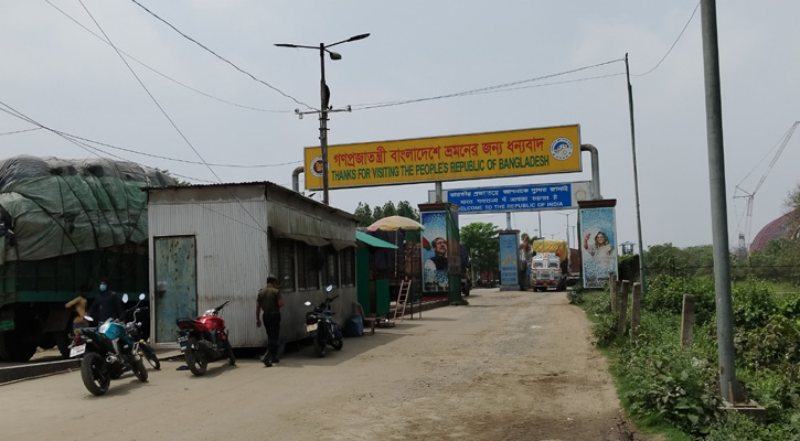 পেট্রাপোল বন্দরের নতুন নিয়মে আমদানি-রপ্তানি ব্যাহত