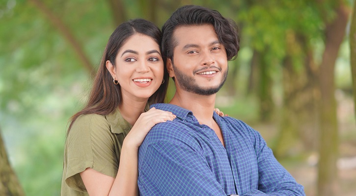 জুটি হলেন আরশ-উর্বী, যা বললেন একে অপরের সম্পর্কে