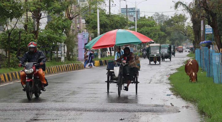 ঘূর্ণিঝড় ‘দানা’র প্রভাবে খুলনায় বৈরী আবহাওয়া